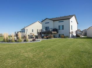 5507 59th St S, Fargo, ND 58104