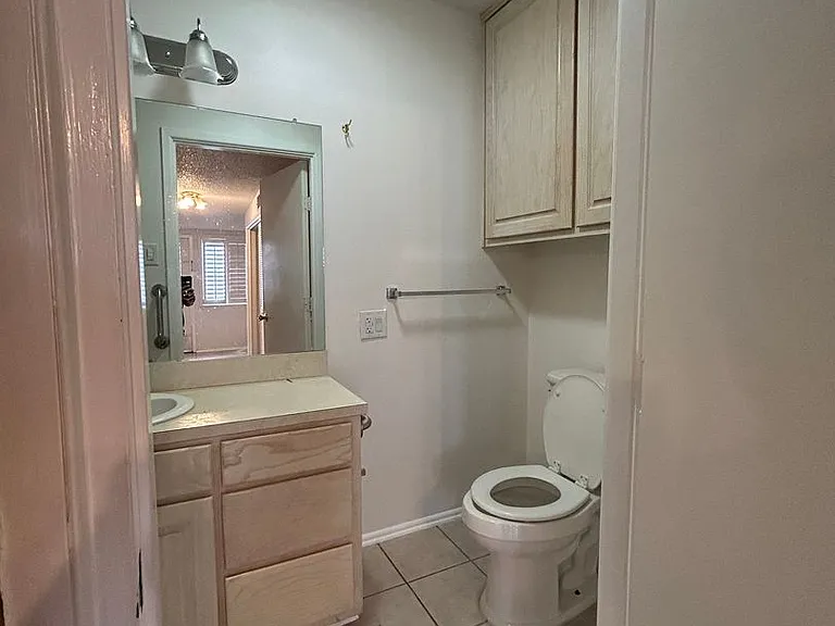 1702 Bonham Ave — Photo 25