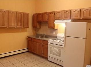 114 Autumn Ave, Brooklyn, NY 11208