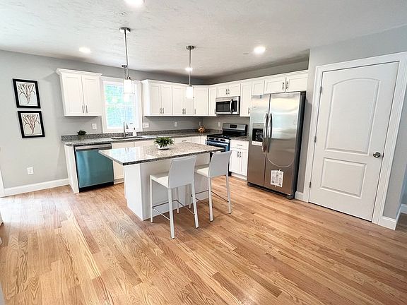 2nd image of 2 Bassett St #A