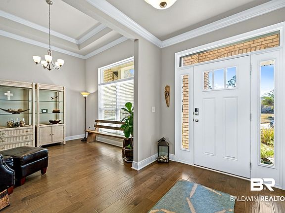 5th image of 4260 Alton St