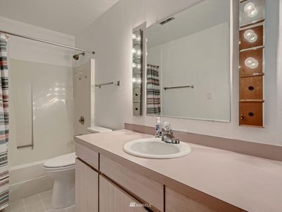 9532 NE 198th St, Bothell, WA, 98011