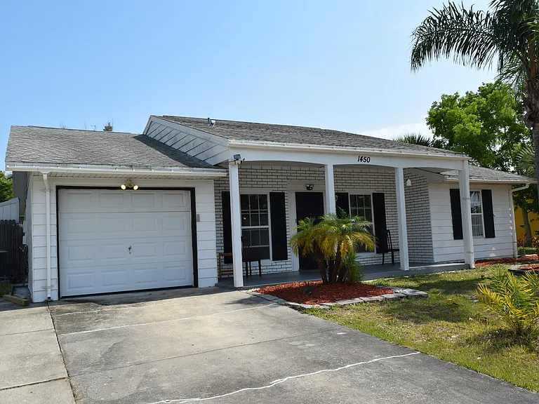 1450 Creel Rd NE — Photo 1