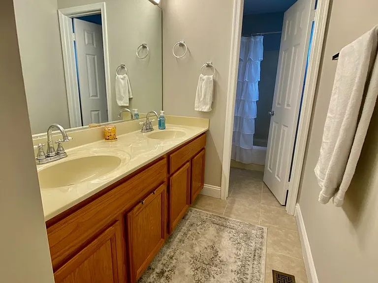 2 Eastbrook Ct — Photo 15