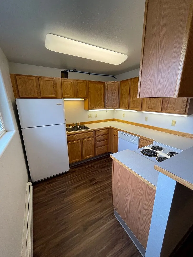 1 BD, 1 BA Apartment Nestled Back on a Cul-de-Sac — Photo 4