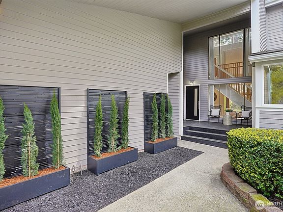 4th image of 32100 32nd Avenue SW