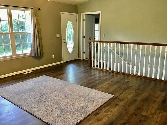 5th image of 205 Churchview Dr