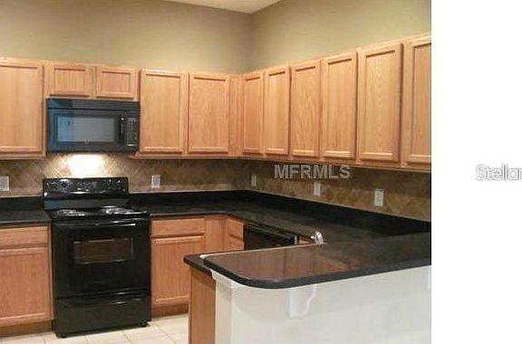 3rd image of 680 Canyon Stone Cir