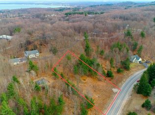 9394 E Hoxie Rd, Cedar, MI 49621