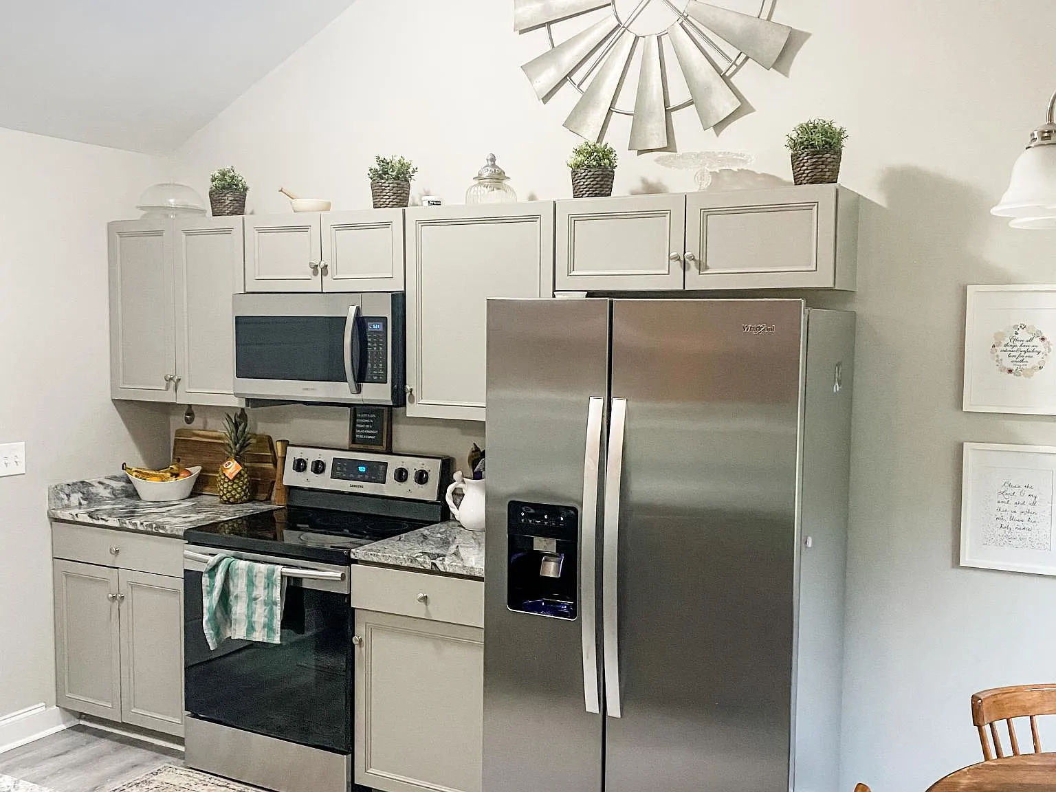 3 bed, 1300 sqft, $1,850 — Photo 4