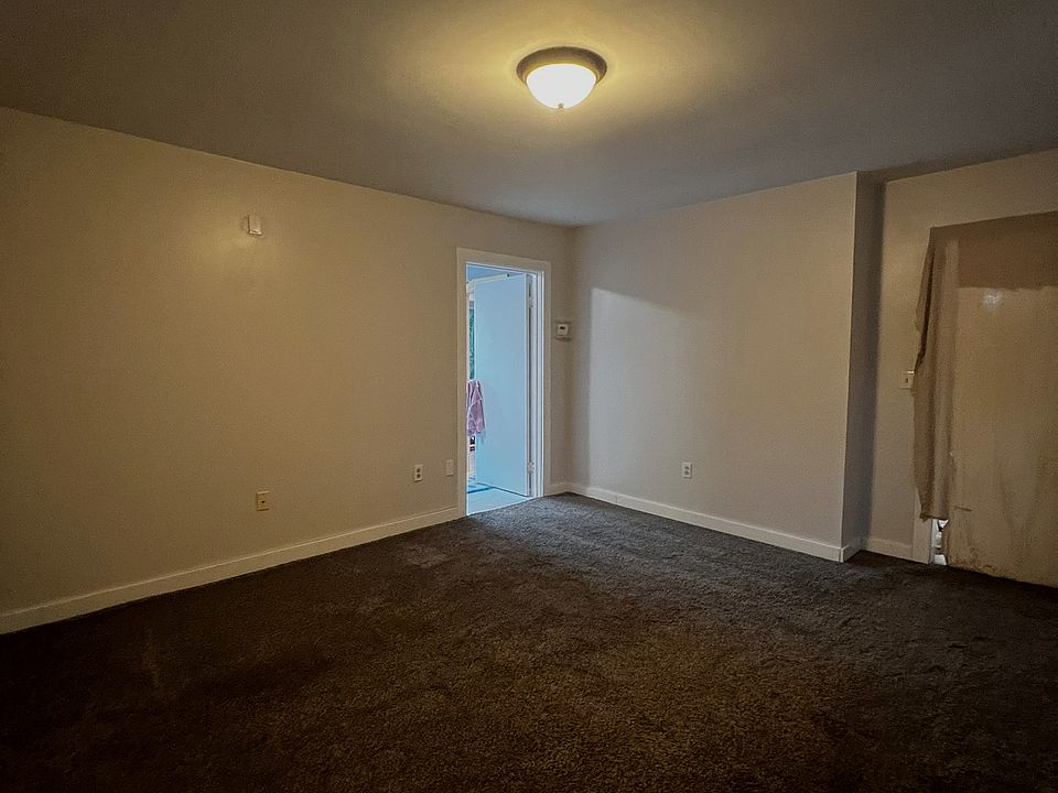 Living room facing second bedroom
