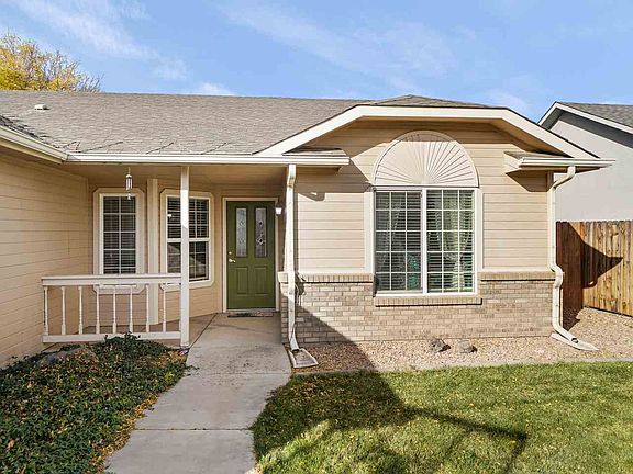 2nd image of 685 Silverplume Dr