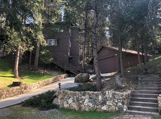 24543 S Albrun Dr, Crestline, CA 92325