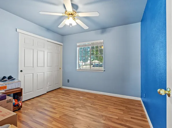 8100 Center Pkwy, Sacramento, CA 95823