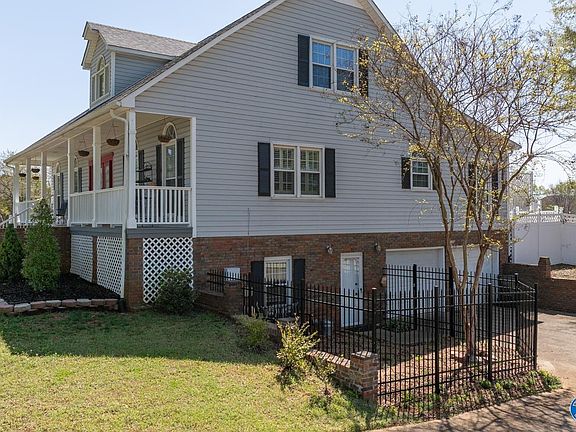 5th image of 130 Kingswood Dr