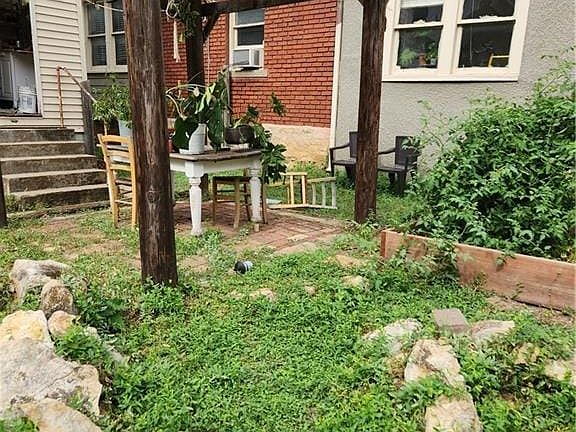 4th image of 2523-25 Holmes St