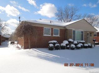 13653 Chestnut St, Southgate, MI 48195