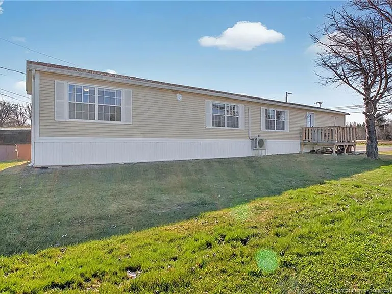 9 Daffodil Ln — Photo 20