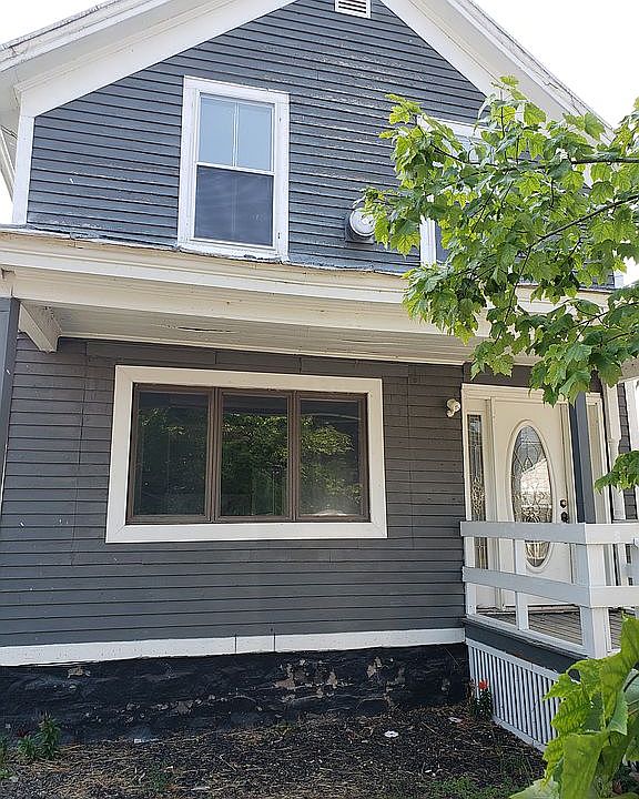 1st image of 917 New York Ave