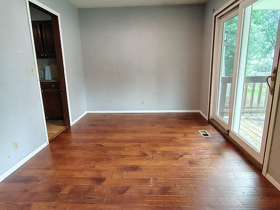 5th image of 3333 S Kessler Ave