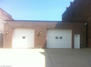 7608 Lake Ave, Cleveland, OH 44102