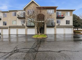 22855 E Country Vista Dr APT 399, Liberty Lake, WA 99019