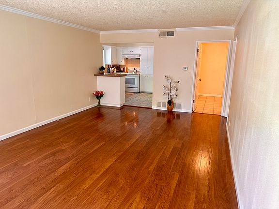 3rd image of 832 W Douglas Rd #832