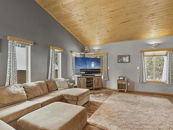 4th image of 803 Twin Creek Circle