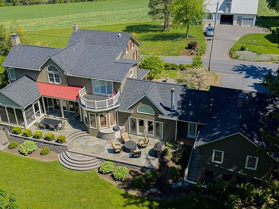 2nd image of 1522 Hunsecker Rd