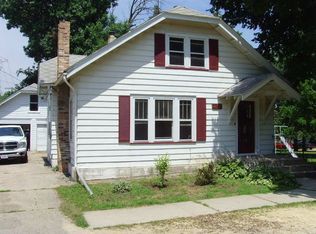 2384 W Stephenson Street Rd, Freeport, IL 61032