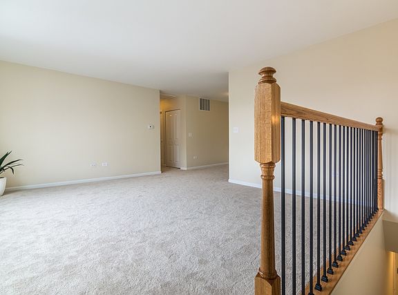 4th image of 1015 Newport Hbr