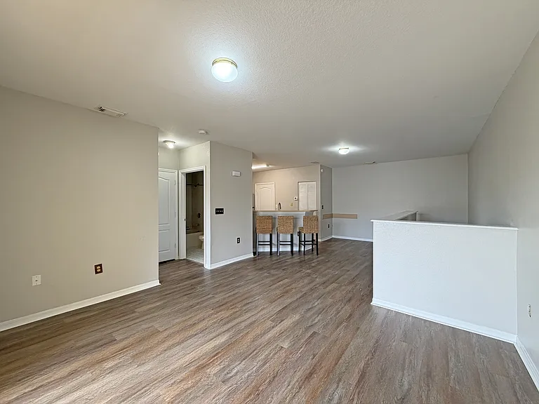124 SW Peacock Blvd #206 — Photo 7