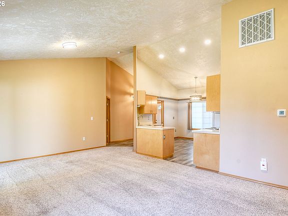 5th image of 1614 SW 3rd St