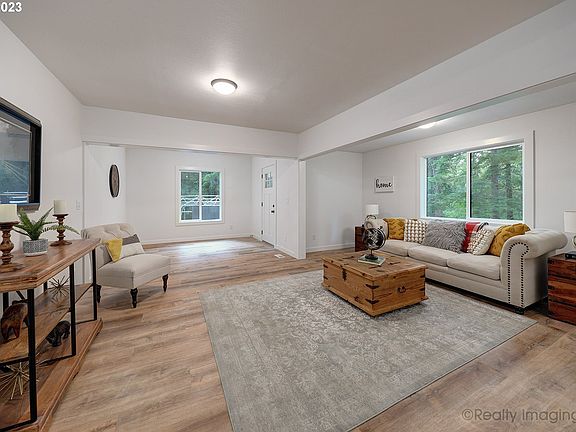 4th image of 51191 SE Cherryville Dr