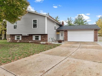 730 N Yosemite Ct, Saint Peters, MO, 63376