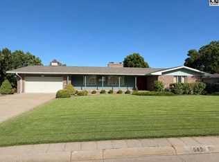 542 Terrace Dr, Pratt, KS 67124