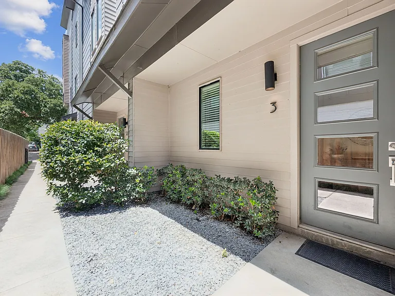 Front Entry Way