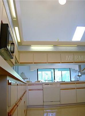 3rd image of 310 Homewood Ave #9N