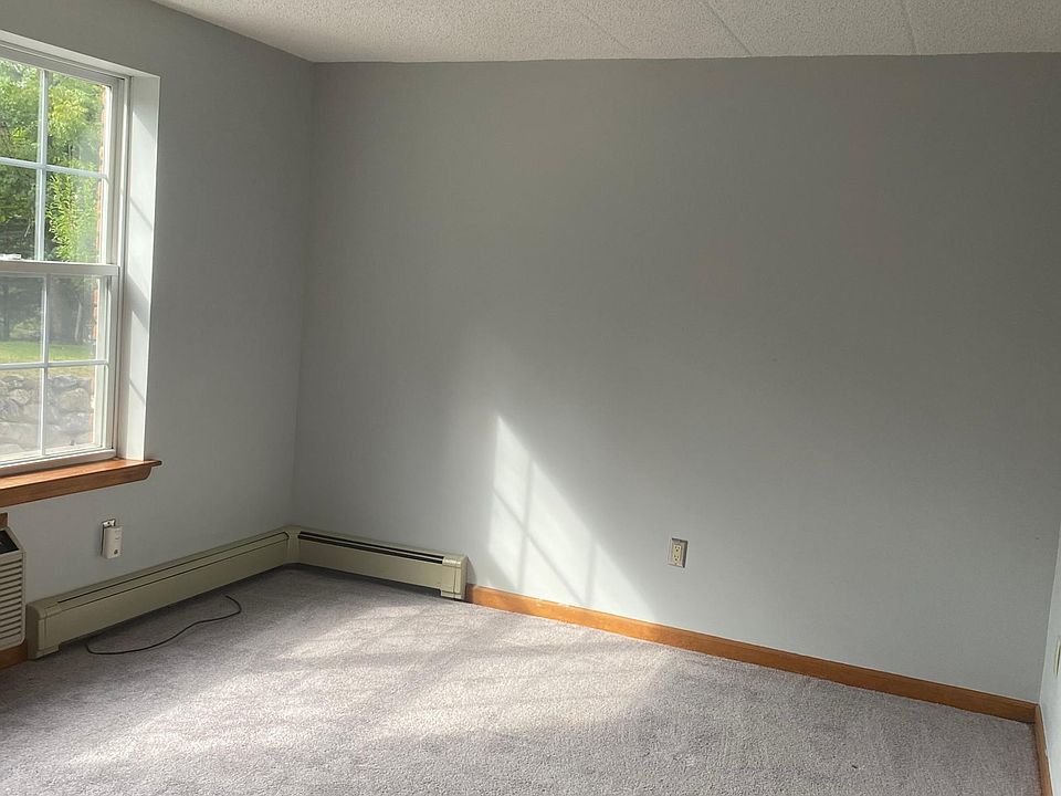 1st image of 9 Old School House Rd #901