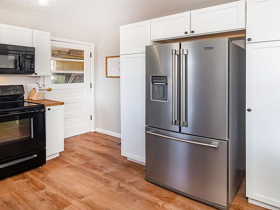 5th image of 2909 Eastbrooke Dr