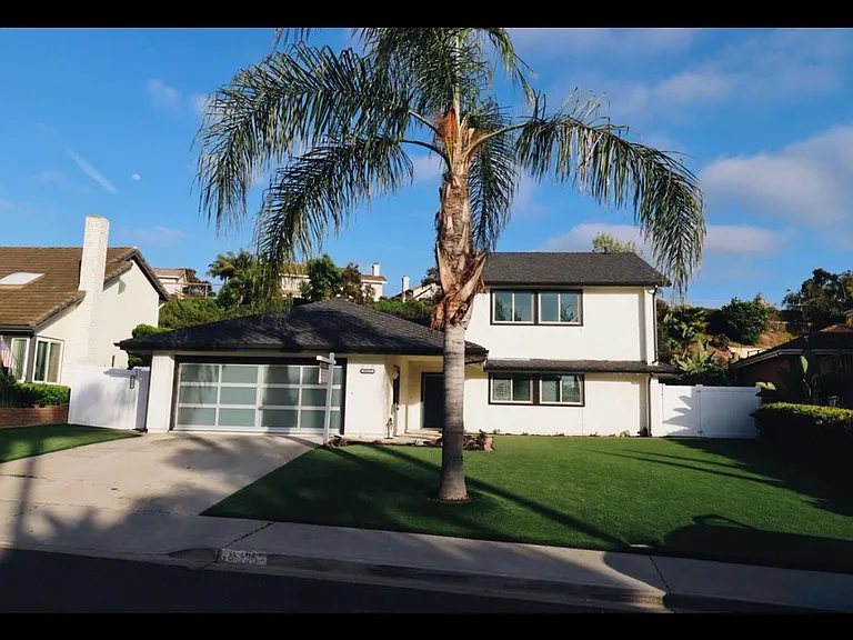 6438 La Paloma St — Photo 1