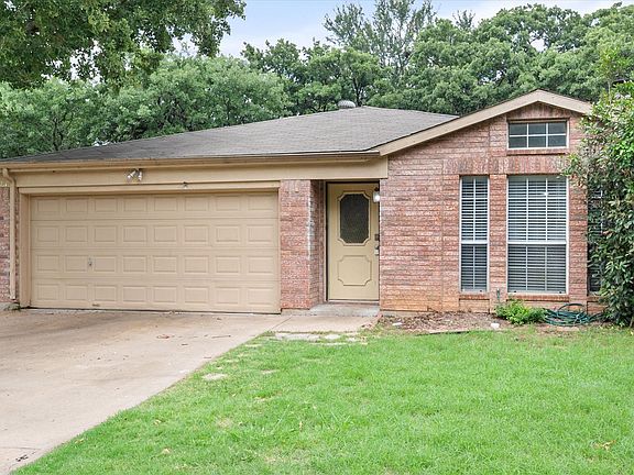 4th image of 1217 Hidden Creek Dr