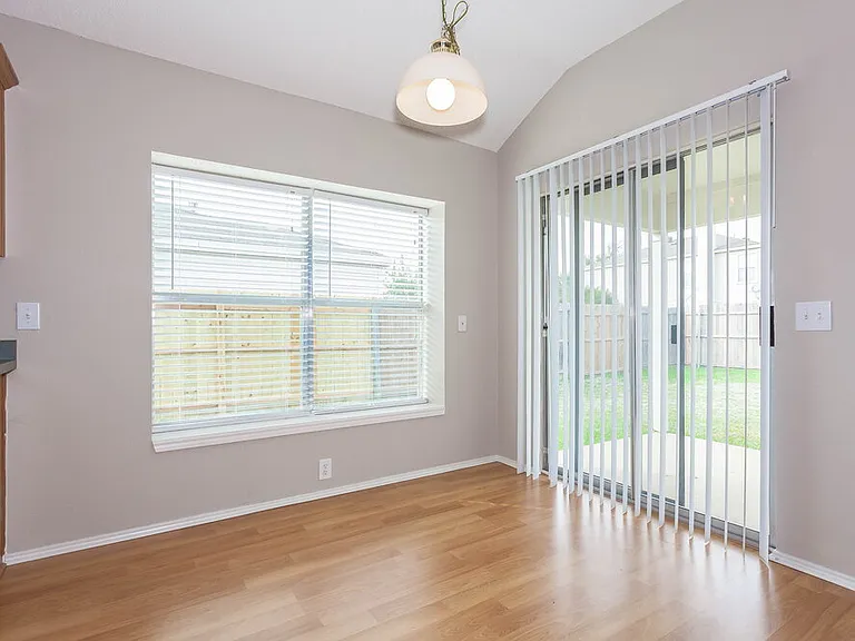 1100 Greenbend Dr — Photo 5