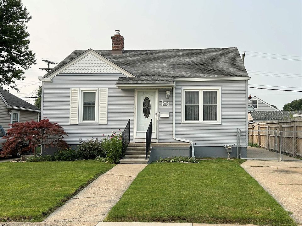 19012 Meier St, Roseville, MI 48066 Zillow