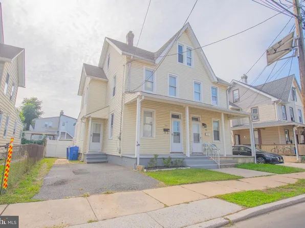 426 Kossuth St, Riverside, NJ 08075