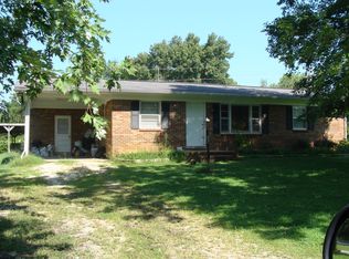 5884 Paine Rd, Cookeville, TN 38501