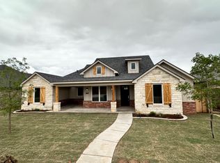 903 Buckingham Ave, Wolfforth, TX 79382
