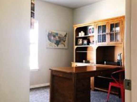 5th image of 569 Smithwick Rd