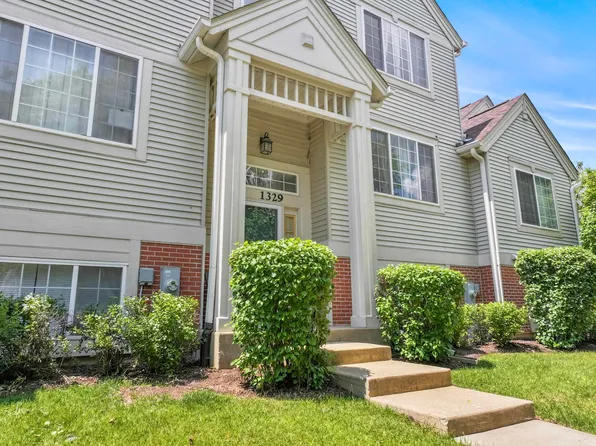 1329 New Haven Dr, Cary, IL 60013