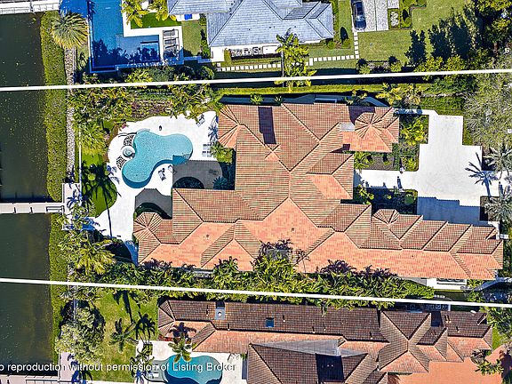 2nd image of 466 Mariner Dr